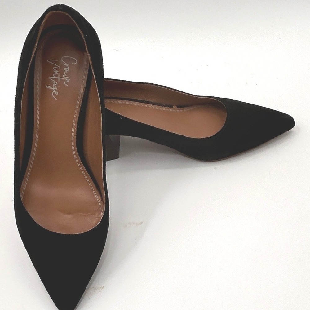 Crown Vintage Black Leather Pointed Toe Block Heel Pumps Size 6 Modern Classic